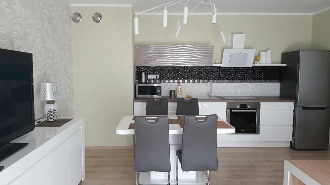 Wroclaw Apartamenty Kepa Mieszczanska Exterior foto