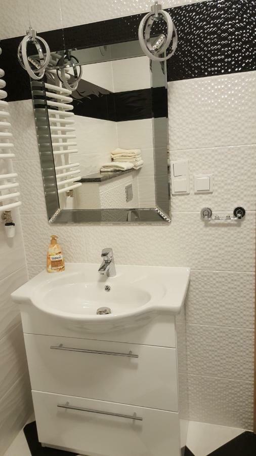 Wroclaw Apartamenty Kepa Mieszczanska Exterior foto